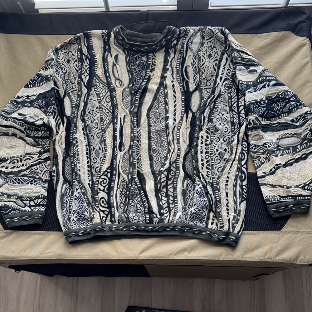 Vintage ‘80’s COOGI Cotton Men's Black and Off White Signature Patterned Sweater